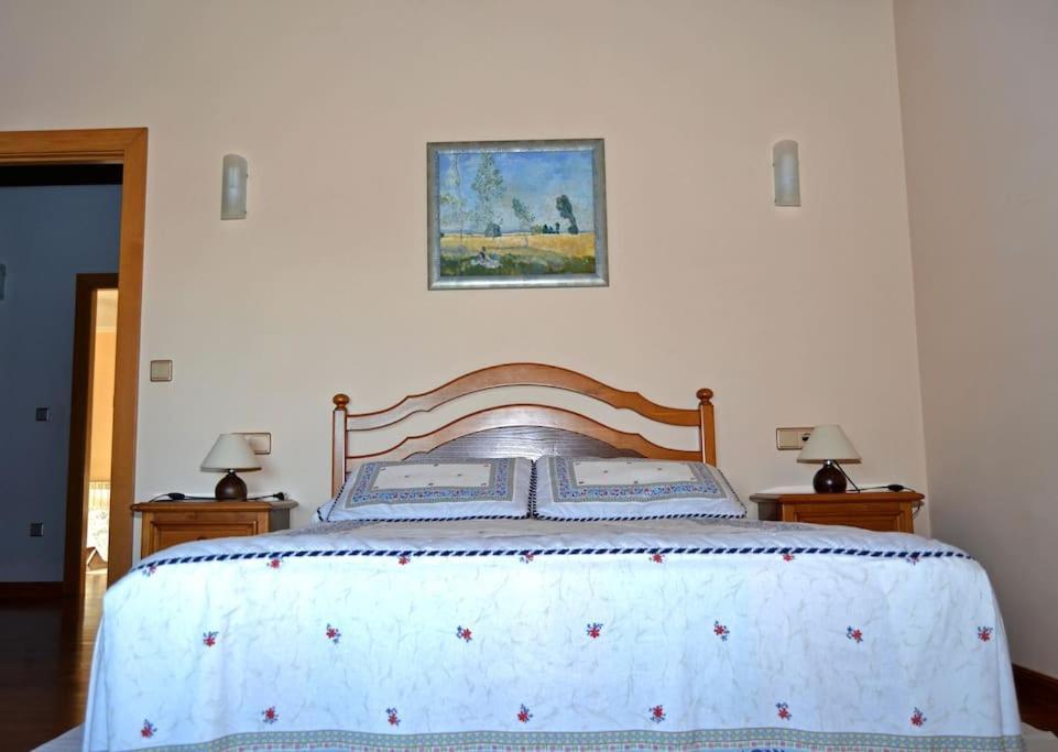 הוילה Pendueles Casa Manuela Llanes Asturias. מראה חיצוני תמונה